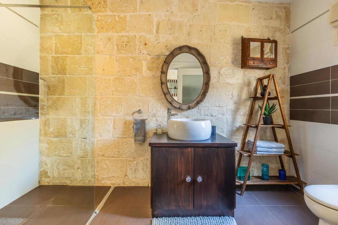 Valletta Bastions Seafront House Bagian luar foto